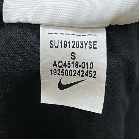 Nike SB Skateboard Shirt Black Est 2002 Small AQ4518-010 - Picture 7 of 8